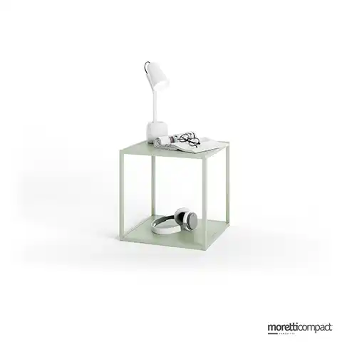 Cage con piani laccati