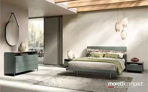 Camera con gruppo Frame e letto in pannello